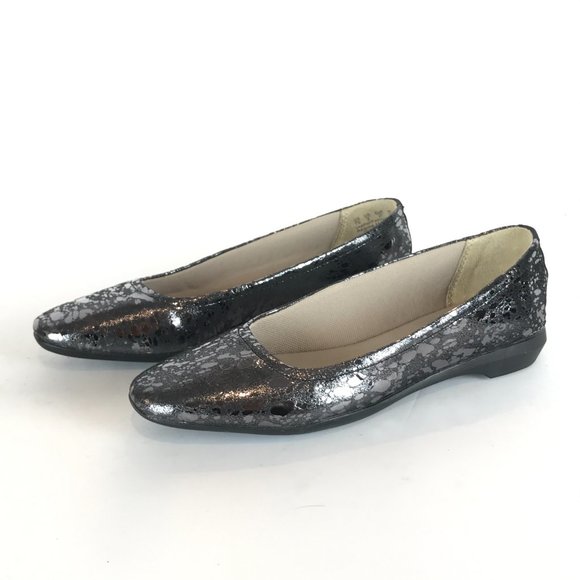 Naturalizer Alya Pewter Metallic Leather Flats - Picture 6 of 9